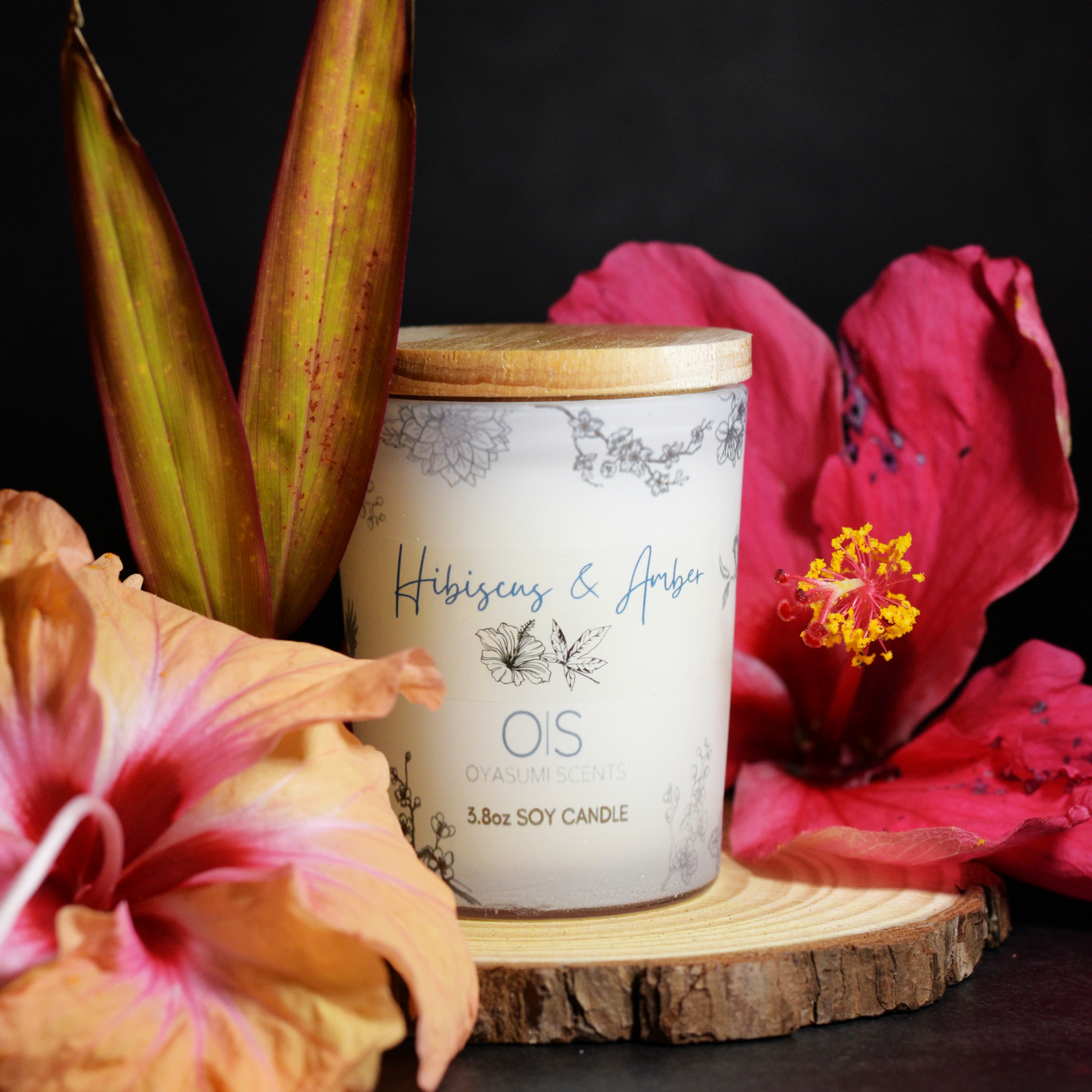 Hibiscus & Amber Soy Candle